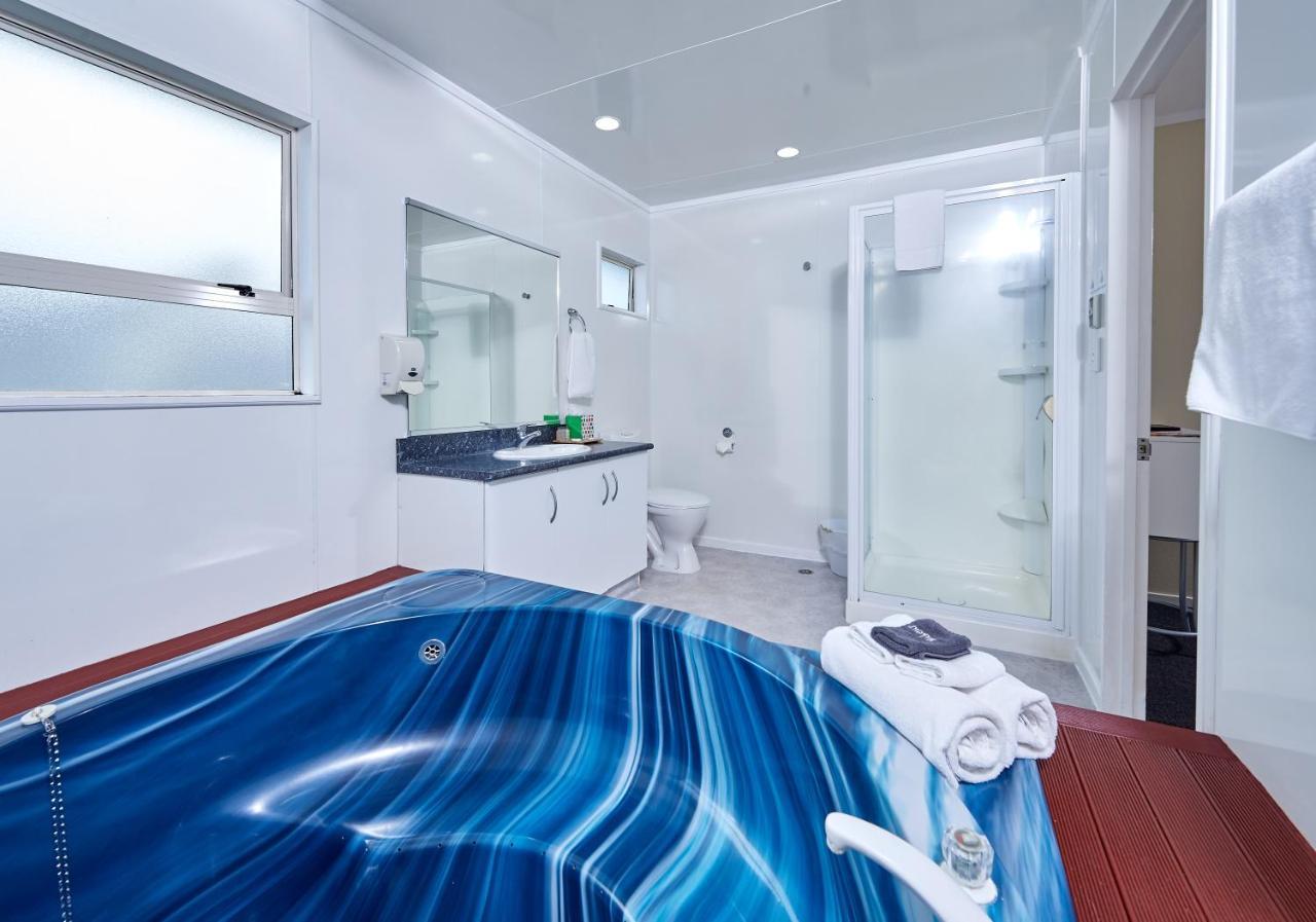 Livingston Motel Уакатане Экстерьер фото