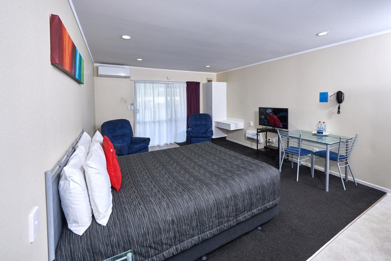 Livingston Motel Уакатане Экстерьер фото