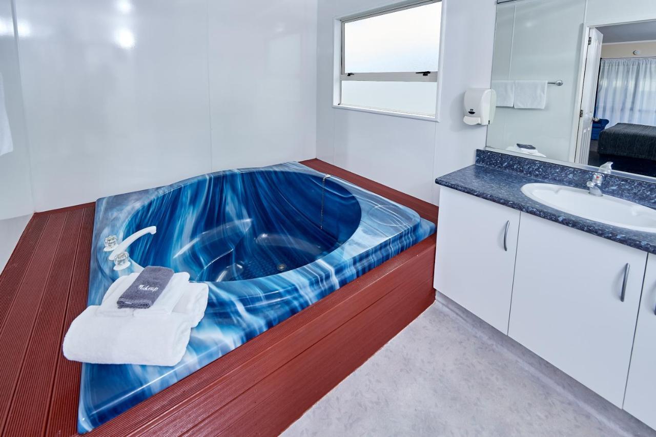 Livingston Motel Уакатане Экстерьер фото