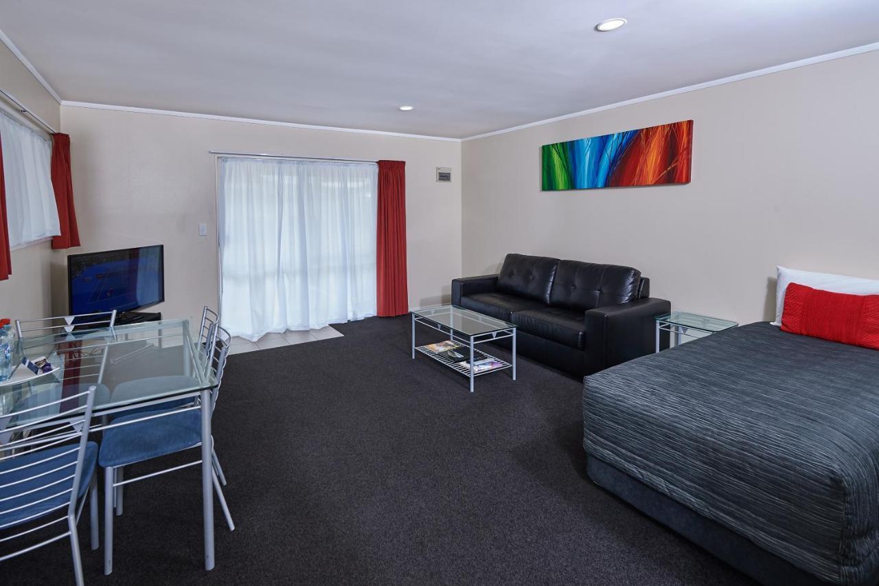 Livingston Motel Уакатане Экстерьер фото