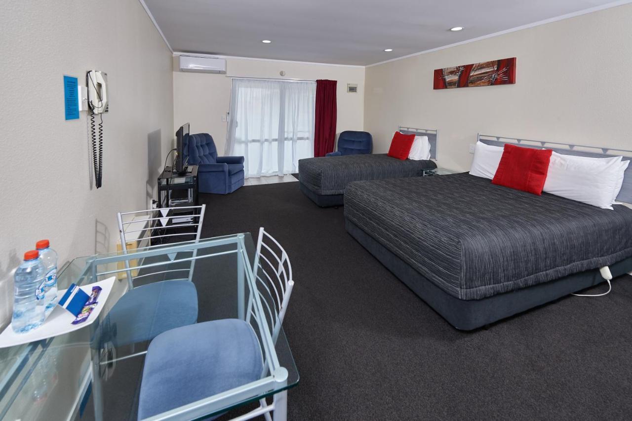 Livingston Motel Уакатане Экстерьер фото
